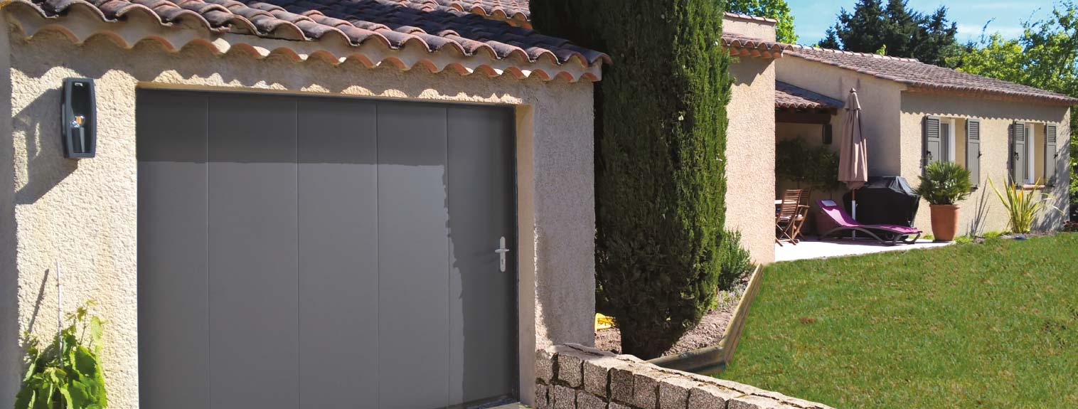 Fournisseurs et poseurs de portes de garage en Essonne et IDF nous vous proposons des produits sur-mesure fabriqués en France.