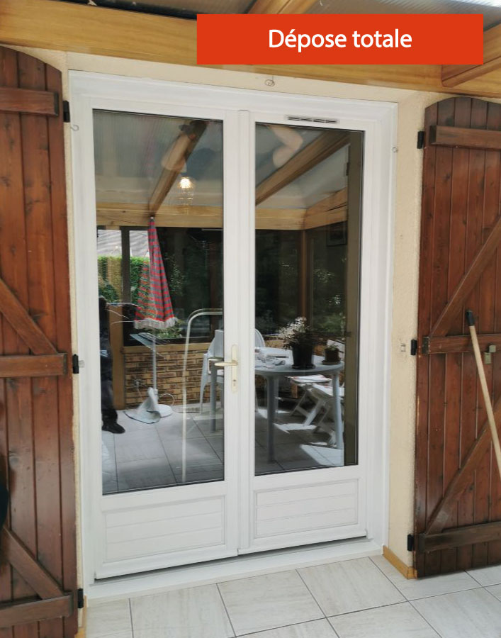 Pose de menuiseries sur-mesure en dépose totale (PVC, bois et acier) en Essonne : Corbeil-Essonnes, Lisses, Courcouronnes, Evry, Mennecy, Fleury-Mérogis, Villabé, Ris-orangis, etc.